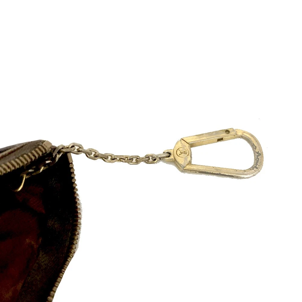 $345 2002 Louis Vuitton Monogram Key Pouch CA0012