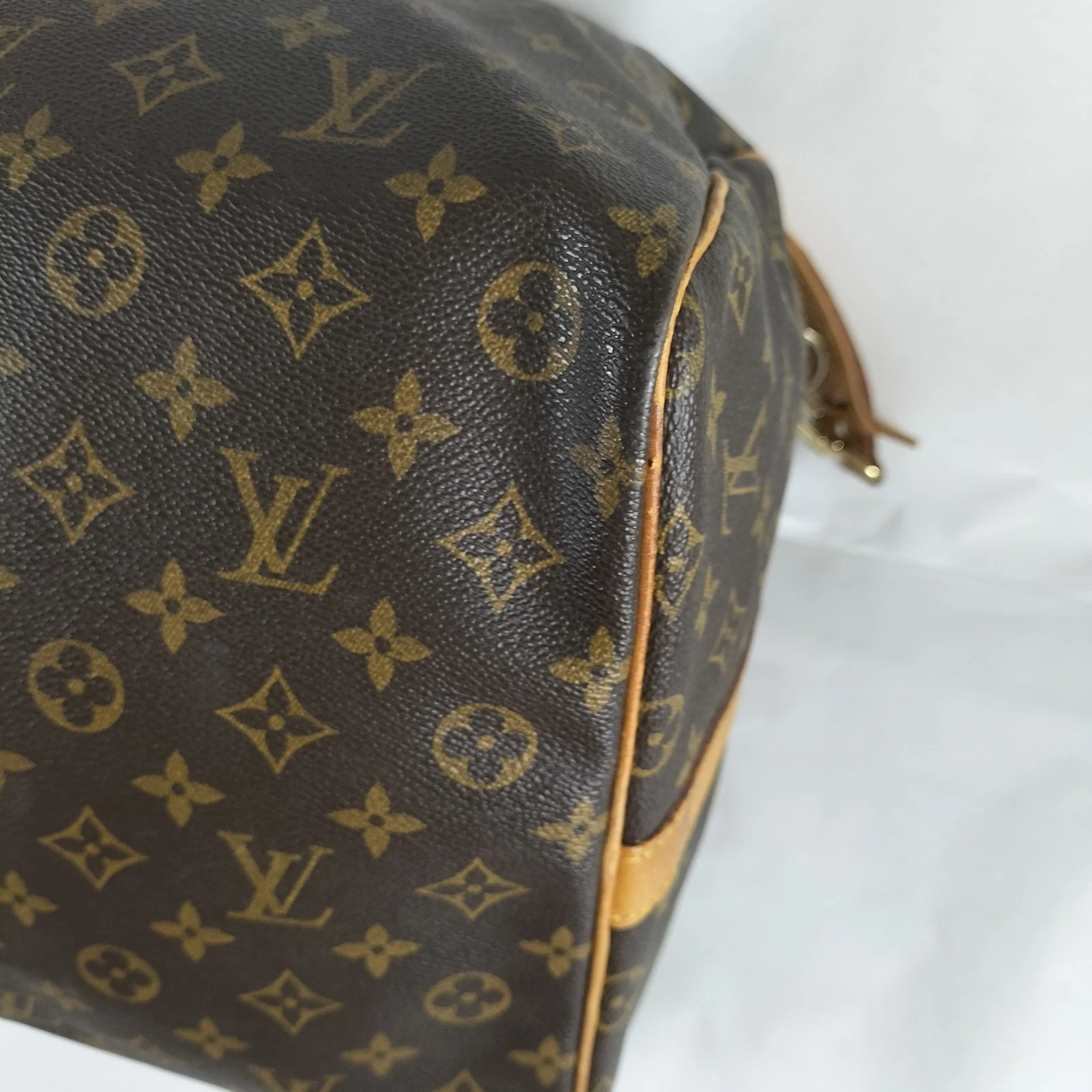 $2690 Louis Vuitton Monogram Keepall Bandouliere 60 TH0947