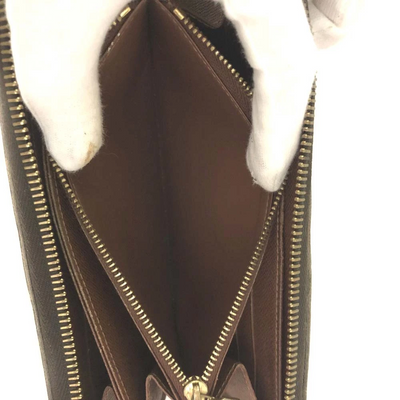$965 2012 Louis Vuitton Monogram Zippy Wallet GI2182