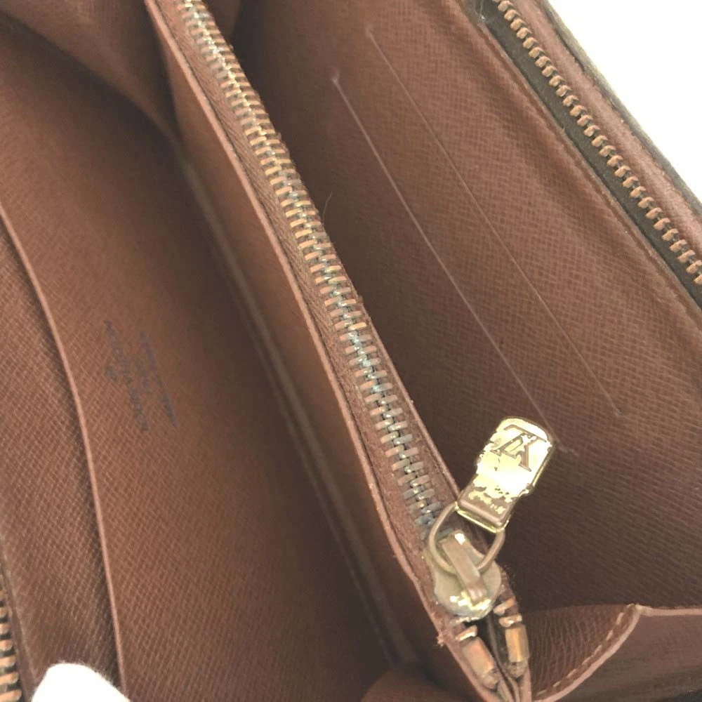 $965 2003 Louis Vuitton Monogram Porte-Monnaie Zippy Wallet TH0033