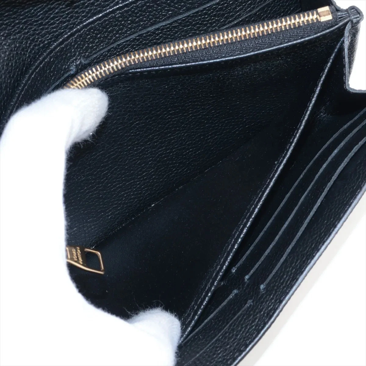 $1060 Louis Vuitton Empreinte Sarah Wallet NM Black