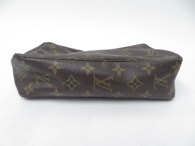 $730 2005 Louis Vuitton Monogram Trousse Toilette 23 TA0055