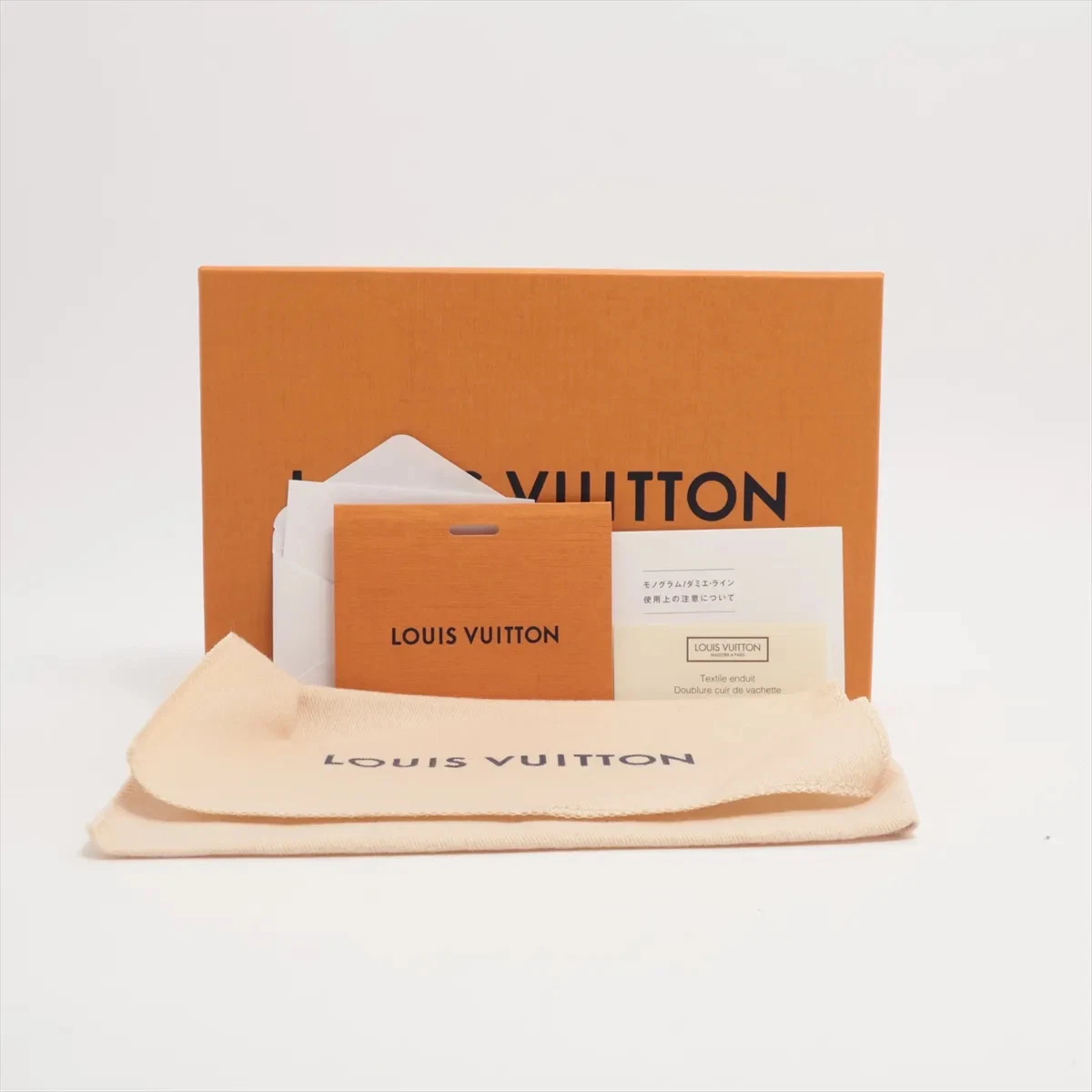 $400 Louis Vuitton Damier Graphite Passport Cover
