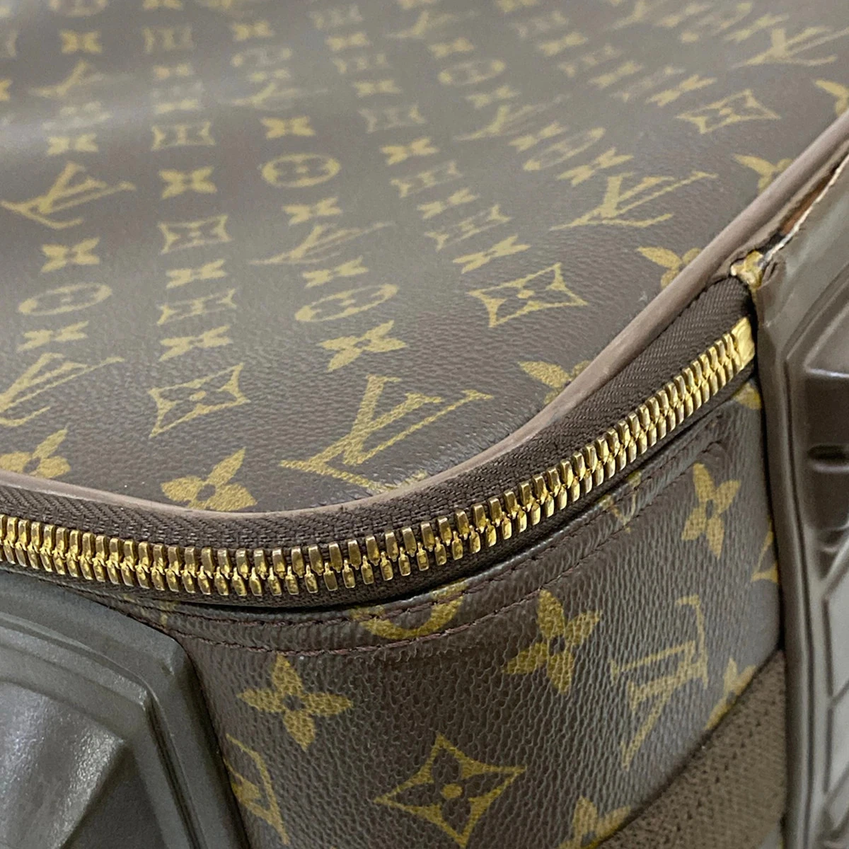 LOUIS VUITTON Pegase 60 M23250 (Old model) Monogram SP1918 Suitcase