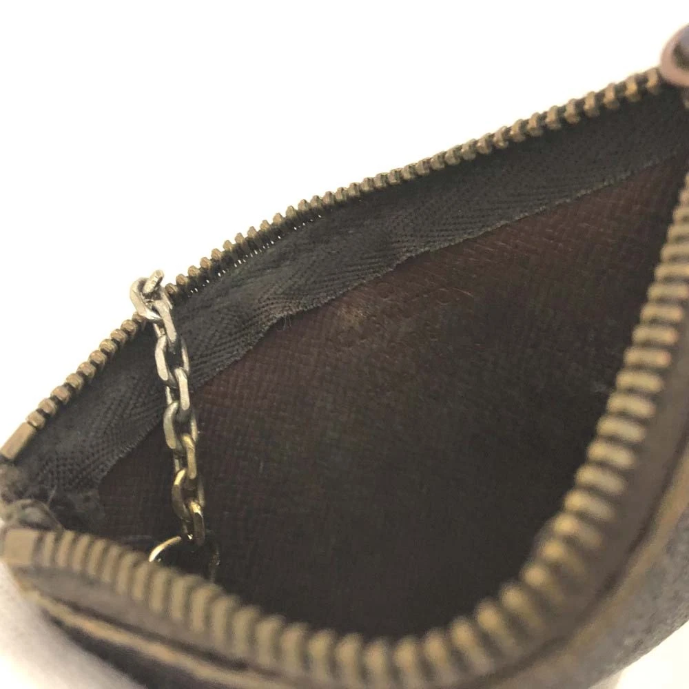 $345 1991 Louis Vuitton Monogram Key Pouch  ET1901