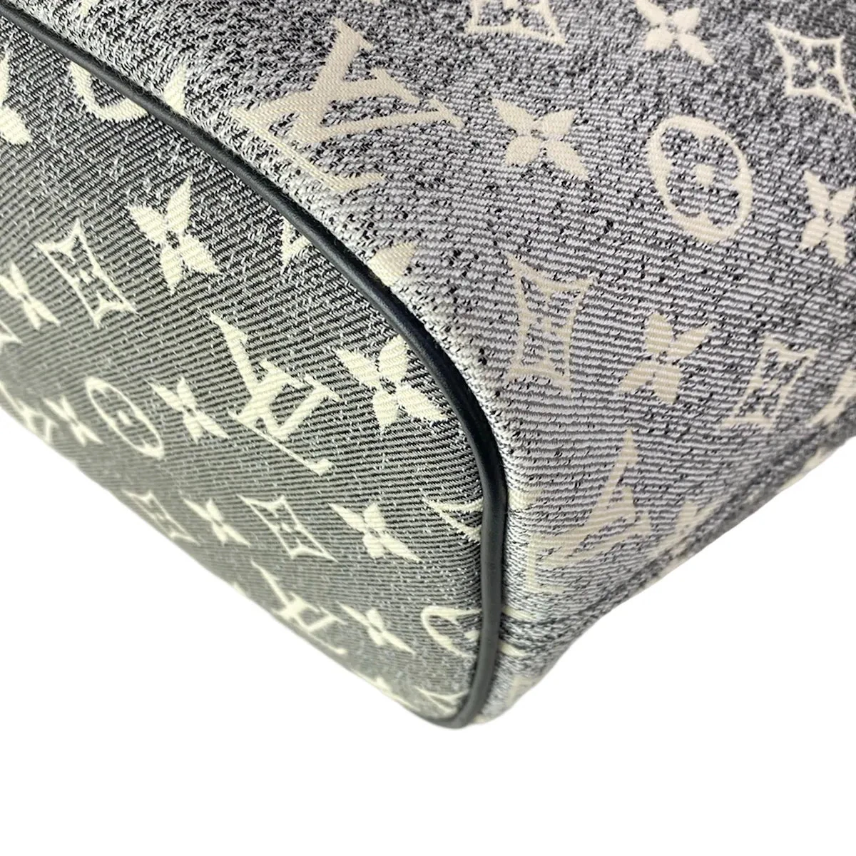 LOUIS VUITTON Neverfull MM M21465 Gray Monogram Jacquard Denim - Unconfirmed