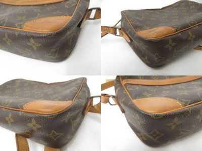 $1,450 2001 Louis Vuitton Monogram Trocadero 27 TH0011