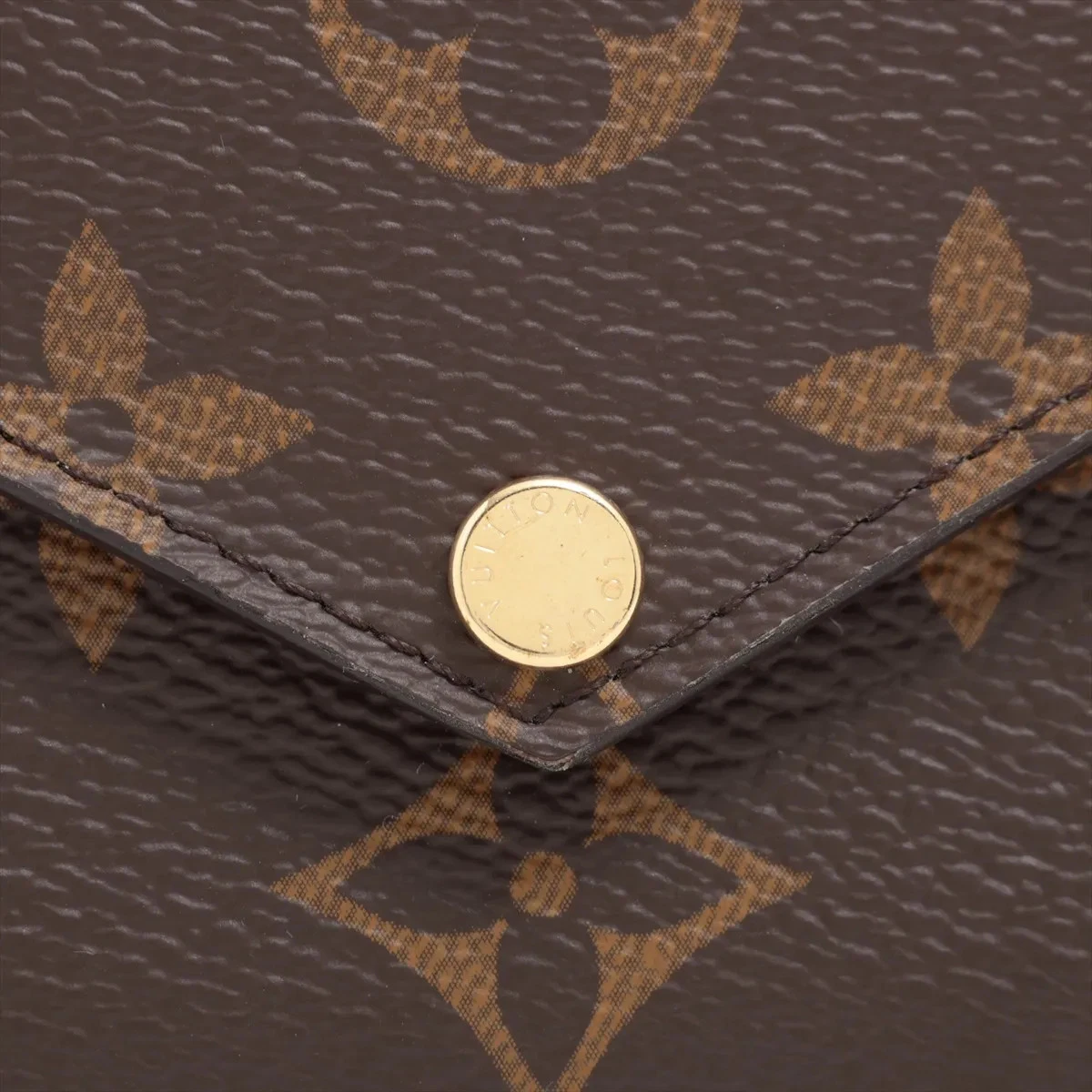 $695 Louis Vuitton Monogram Recto Verso Black
