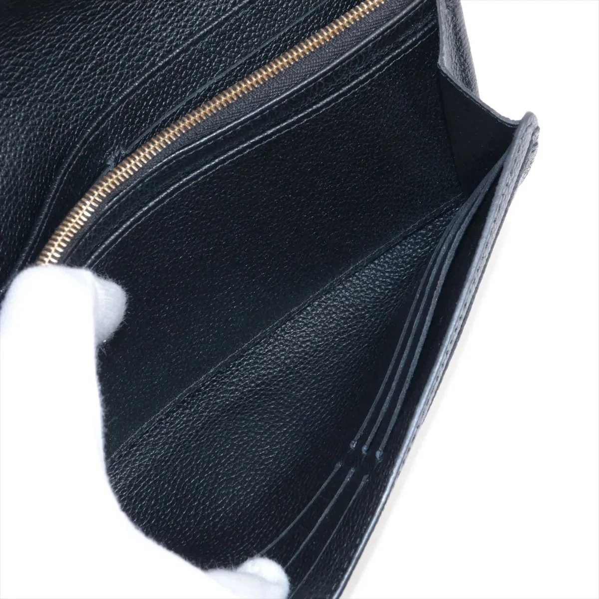 $1060 Louis Vuitton Empreinte Sarah Wallet NM Black