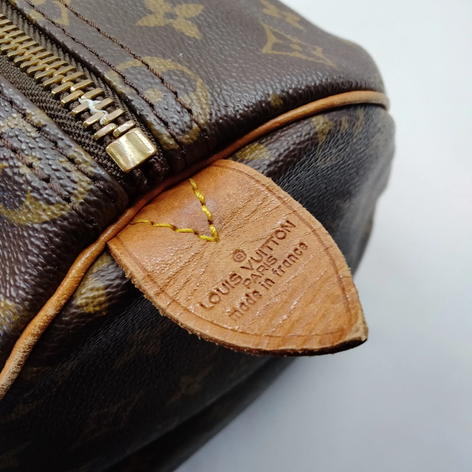 $1440 1988 Louis Vuitton Monogram Keepall 50 VI882