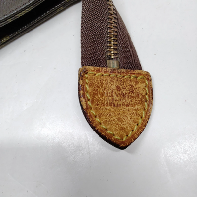 $760 1995 Louis Vuitton Toiletry 26 Brown Monogram TH8905