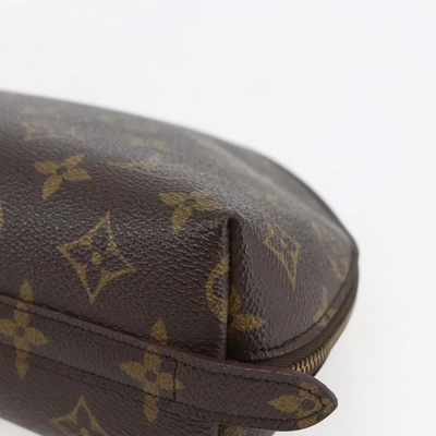 $735 1996 LOUIS VUITTON Monogram Trousse Demi Ronde  TH0996