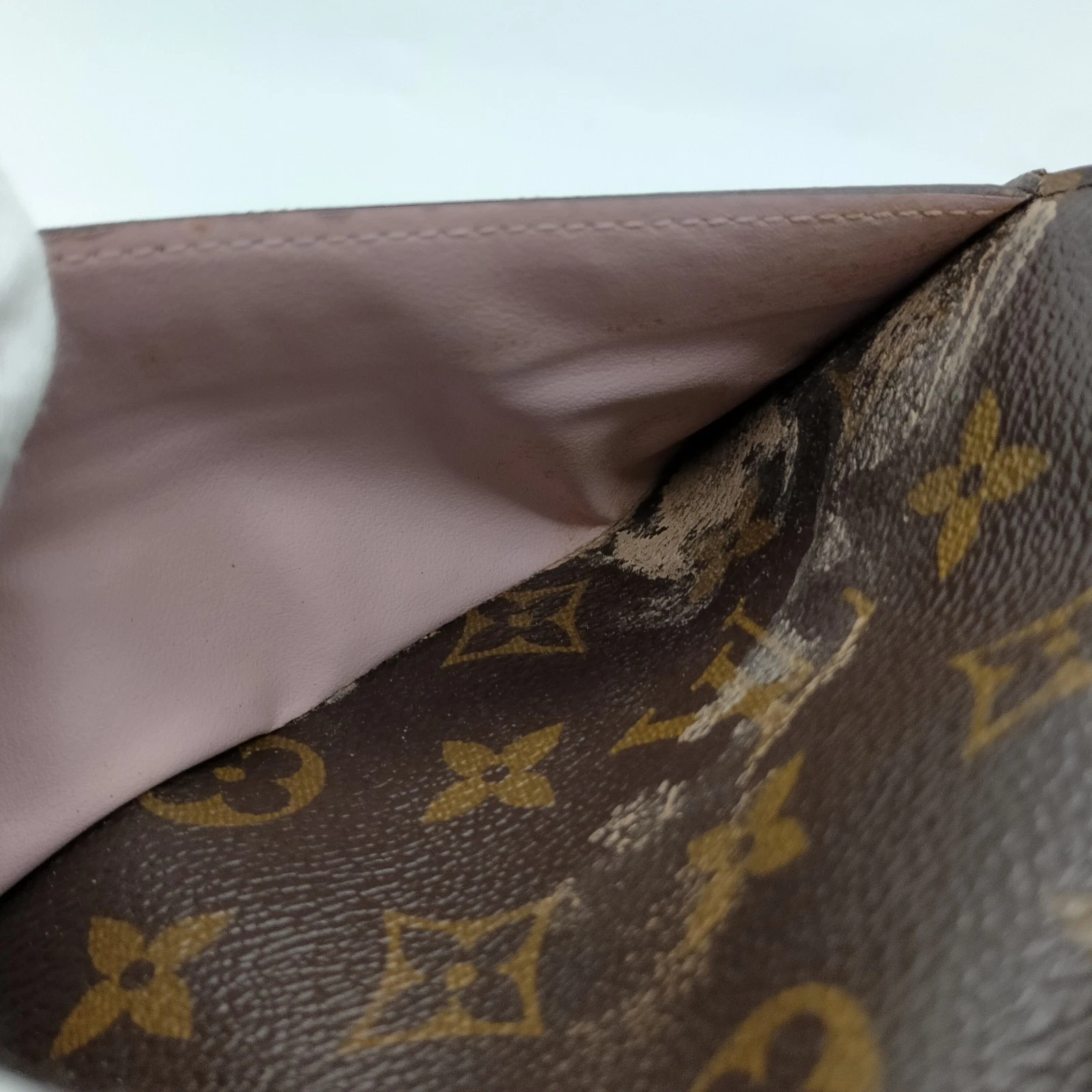 $800 2018 Louis Vuitton Monogram Sarah Wallet NM Rose Ballerine CA3128