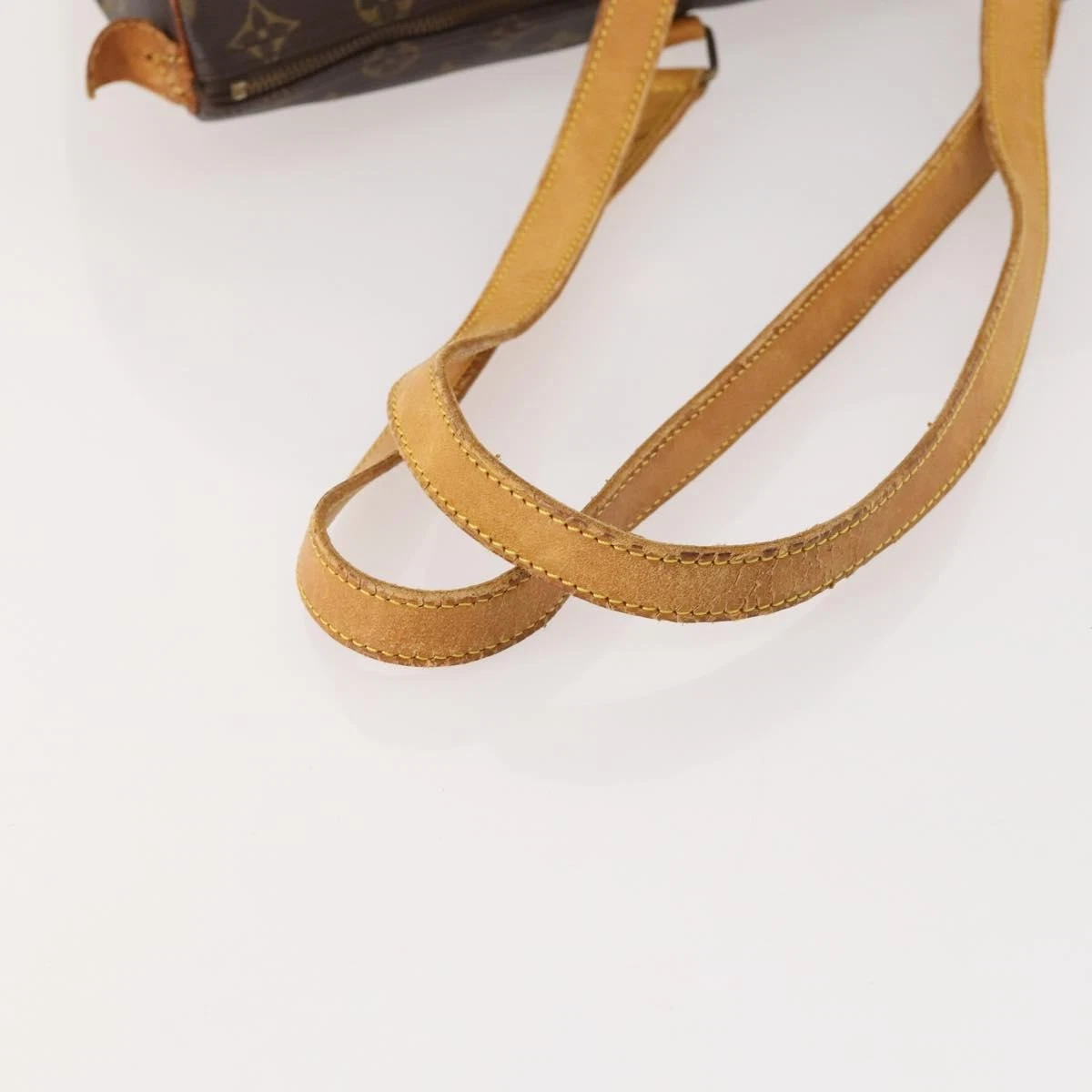 $1,890 1996 Louis Vuitton Monogram Flanerie 45 NO0966