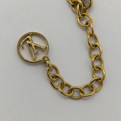 $520 2020 Louis Vuitton Essential V Necklace Gold LE1200