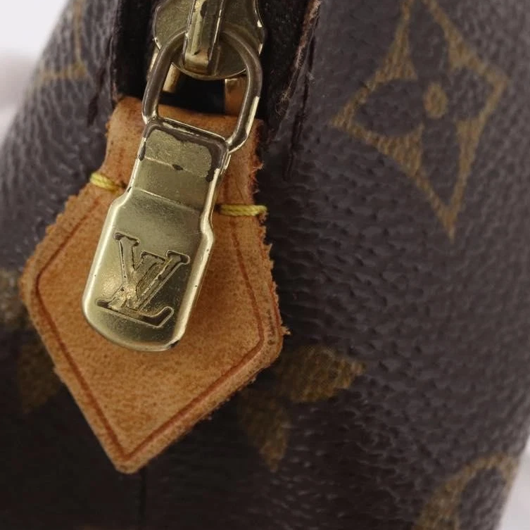 $625 2000 LOUIS VUITTON Monogram Cosmetic Pouch CA0020