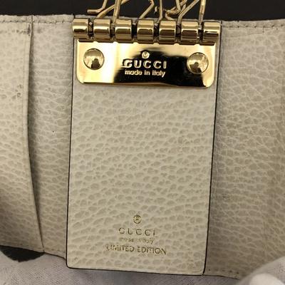 GUCCI GG Marmont GG Supreme PVC 6 Rings Key Case White