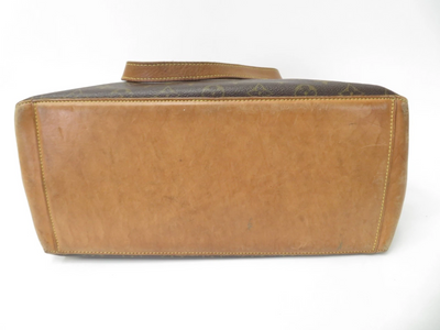 $1,650 2002 Louis Vuitton Monogram Cabas Mezzo AR0022