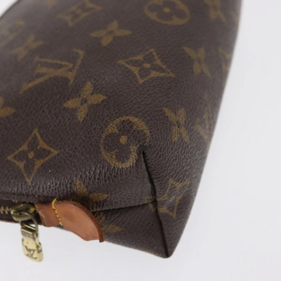 $625 2001 LOUIS VUITTON Monogram Cosmetic Pouch CA0091