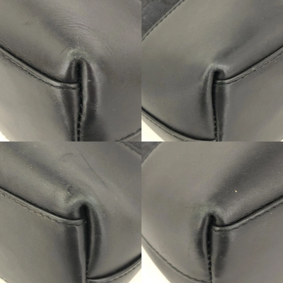 $1200 GUCCI Canvas Vintage GG Shoulder Bag