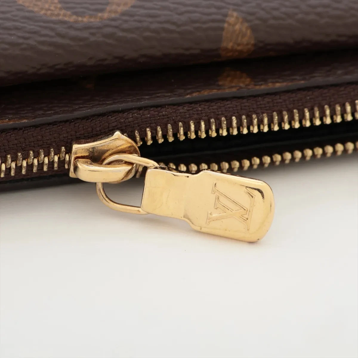 $695 Louis Vuitton Monogram Recto Verso Black