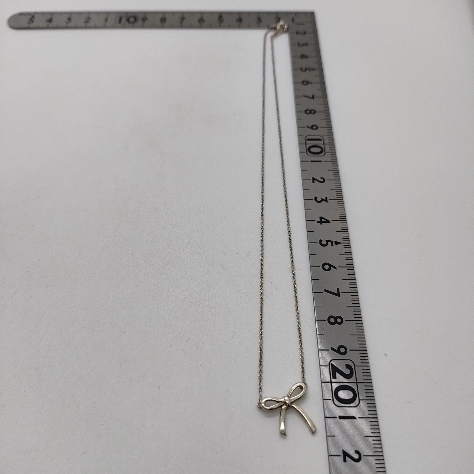 $390 Tiffany and Co. Necklace Silver 925 10019548