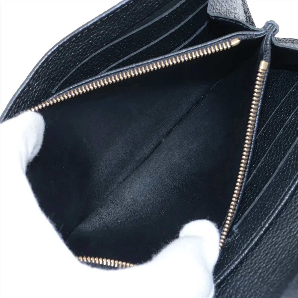 $1060 Louis Vuitton Empreinte Sarah Wallet NM Black