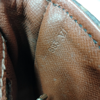 $1060 1988 Louis Vuitton LV Shoulder Bag Chantilly PM Brown Monogram 883VI