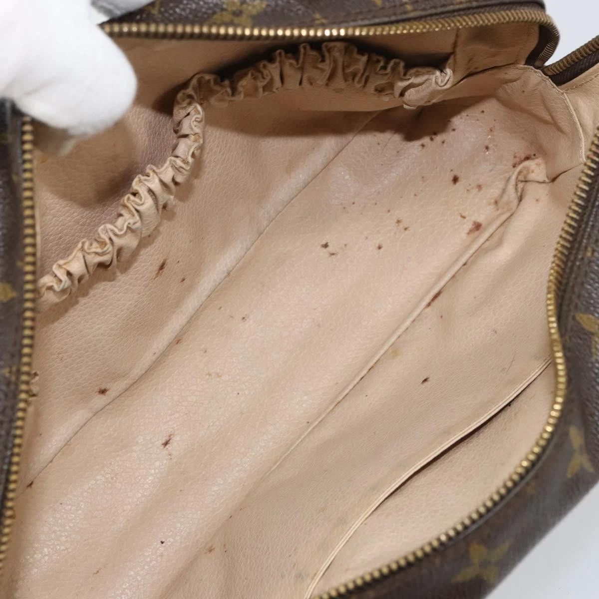 $600 1985 Louis Vuitton Cosmetic Pouch Trousse Toilette 28 851TH