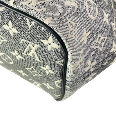 LOUIS VUITTON Neverfull MM M21465 Gray Monogram Jacquard Denim - Unconfirmed
