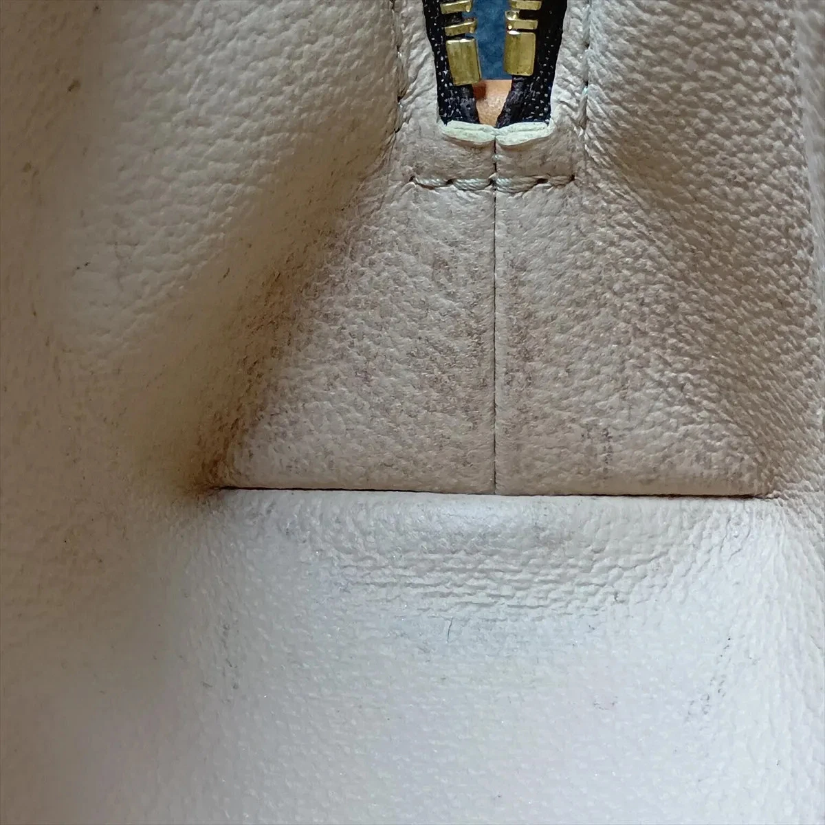 $620 RFID Louis Vuitton Monogram Cosmetic Pouch