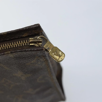 $760 1986 LOUIS VUITTON Monogram Toiletry Pouch 26 864TH