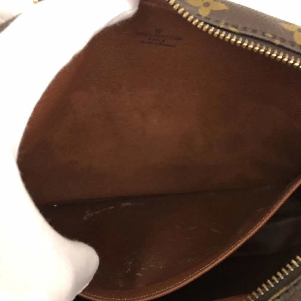 $600 1988 Louis Vuitton Monogram Compiegne 23 Toiletries 881TH