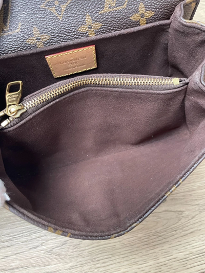 $3350 RFID Louis Vuitton Monogram Pochette Metis East West