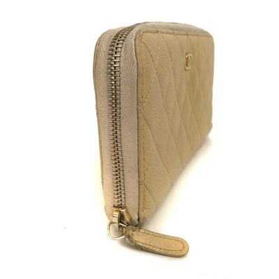 $925 2011 CHANEL CC Quilted Grained Calf Skin Zippy Long Wallet 15394087
