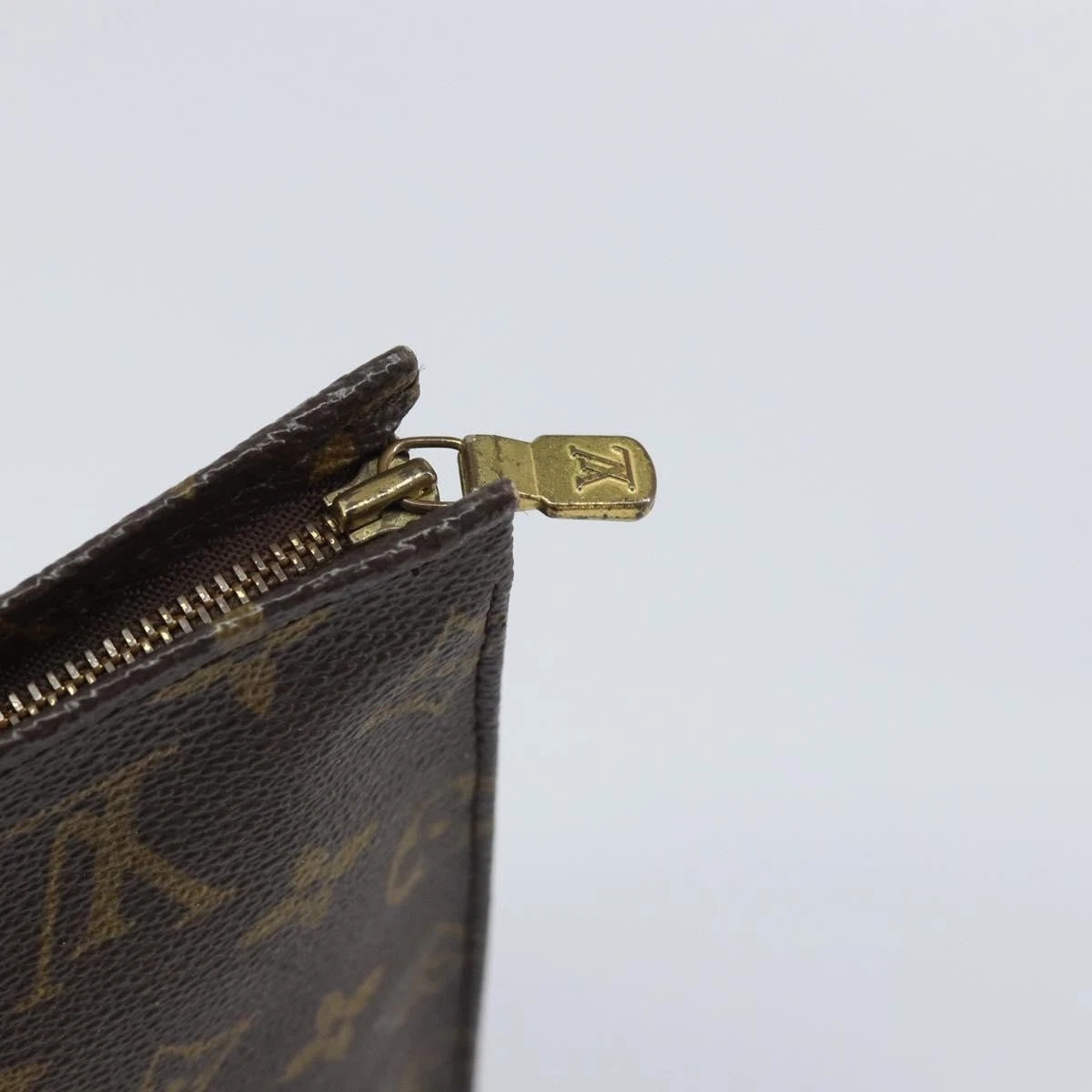 $760 1988 LOUIS VUITTON Monogram Toiletry Pouch 26 883TH