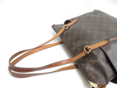 $1,590 2012 Louis Vuitton Monogram Totally MM SD2122