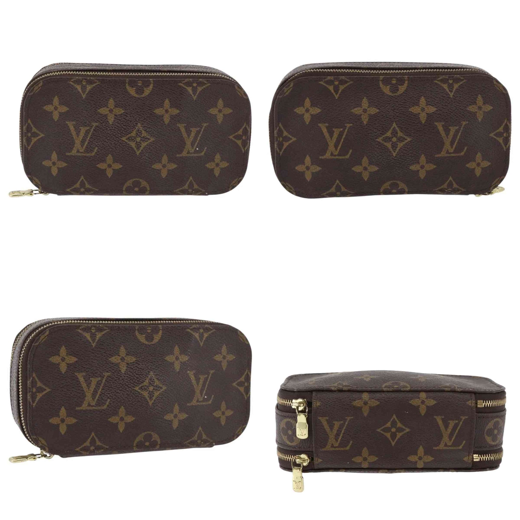 $750 2002 LOUIS VUITTON Monogram Trousse Blush PM VI0092