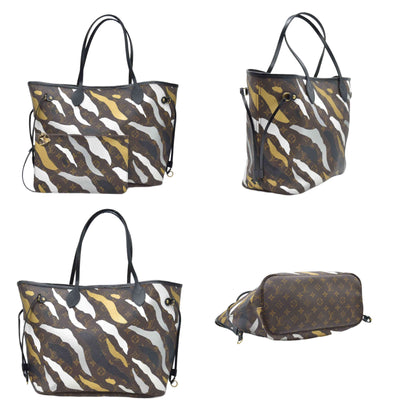 $2550 Louis Vuitton x LoL Monogram Neverfull MM Gold Silver