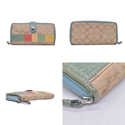 $228 Coach Signature Patchwork Wallet CONSIGNMENT