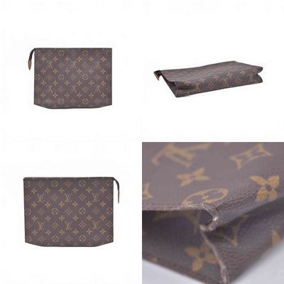 $760 Louis Vuitton Monogram Poche Toiletry 26 Clutch Bag