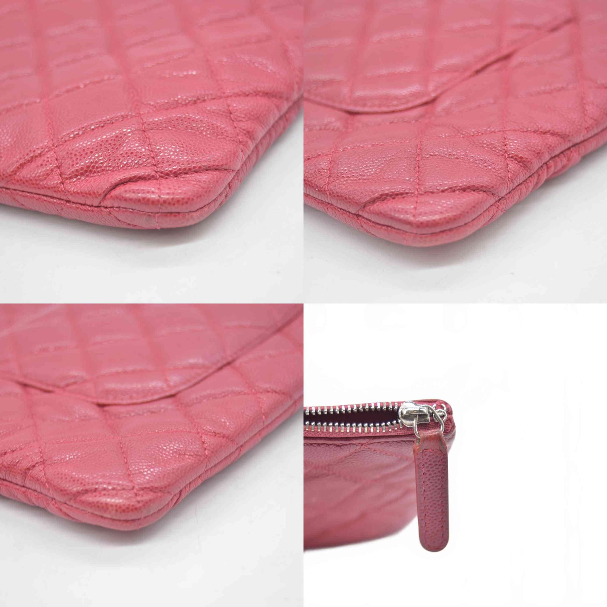 $1425 2019 Chanel Caviar Quilted Medium Cosmetic Case Red 10020303