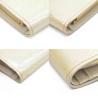 $935 Louis Vuitton 2005 Monogram Vernis French Purse