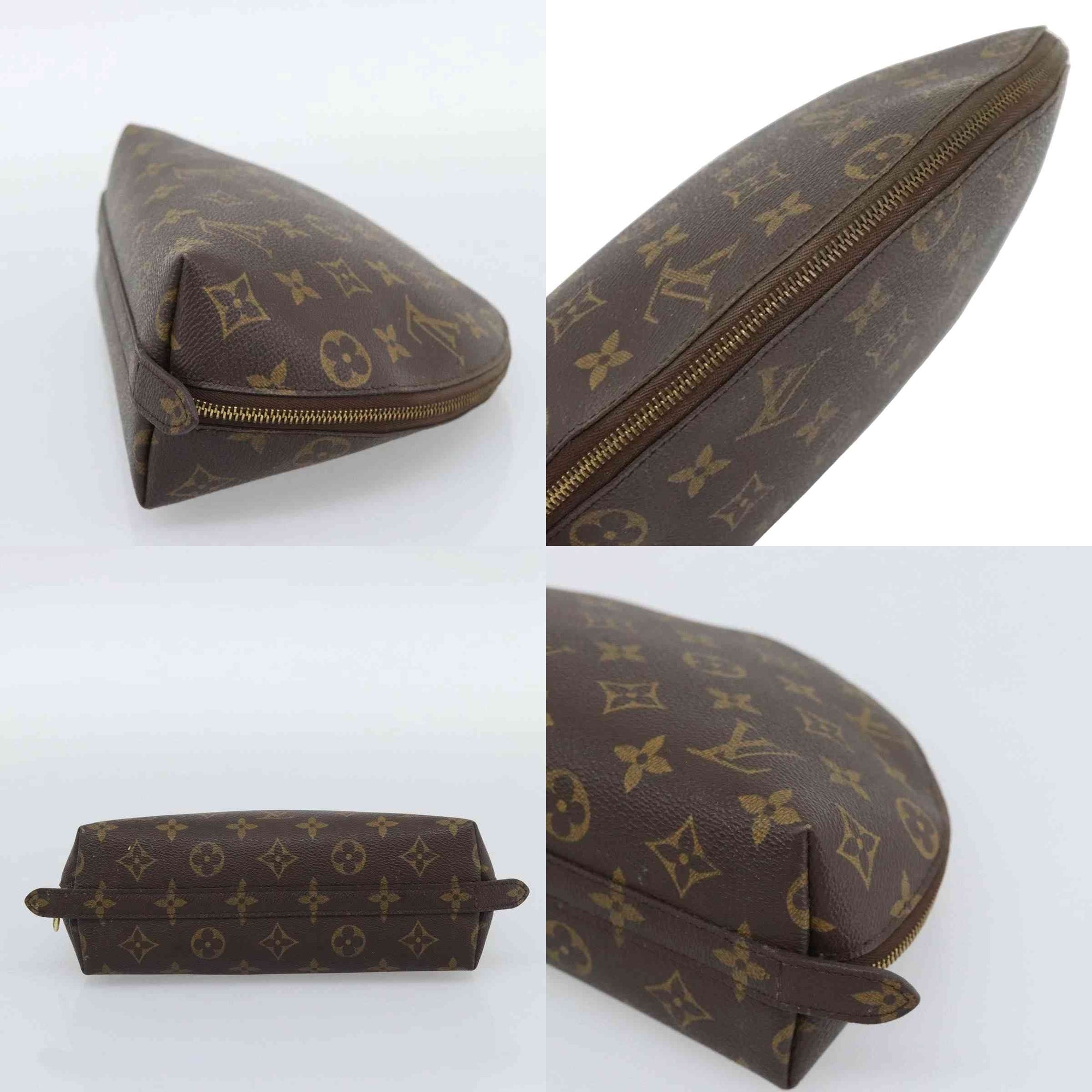 $735 2003 LOUIS VUITTON Monogram Trousse Demi Ronde TH0053
