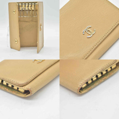 $750 2003 Chanel Beige CC Monogram Logo 6 Key Cles Flap Pouch Case