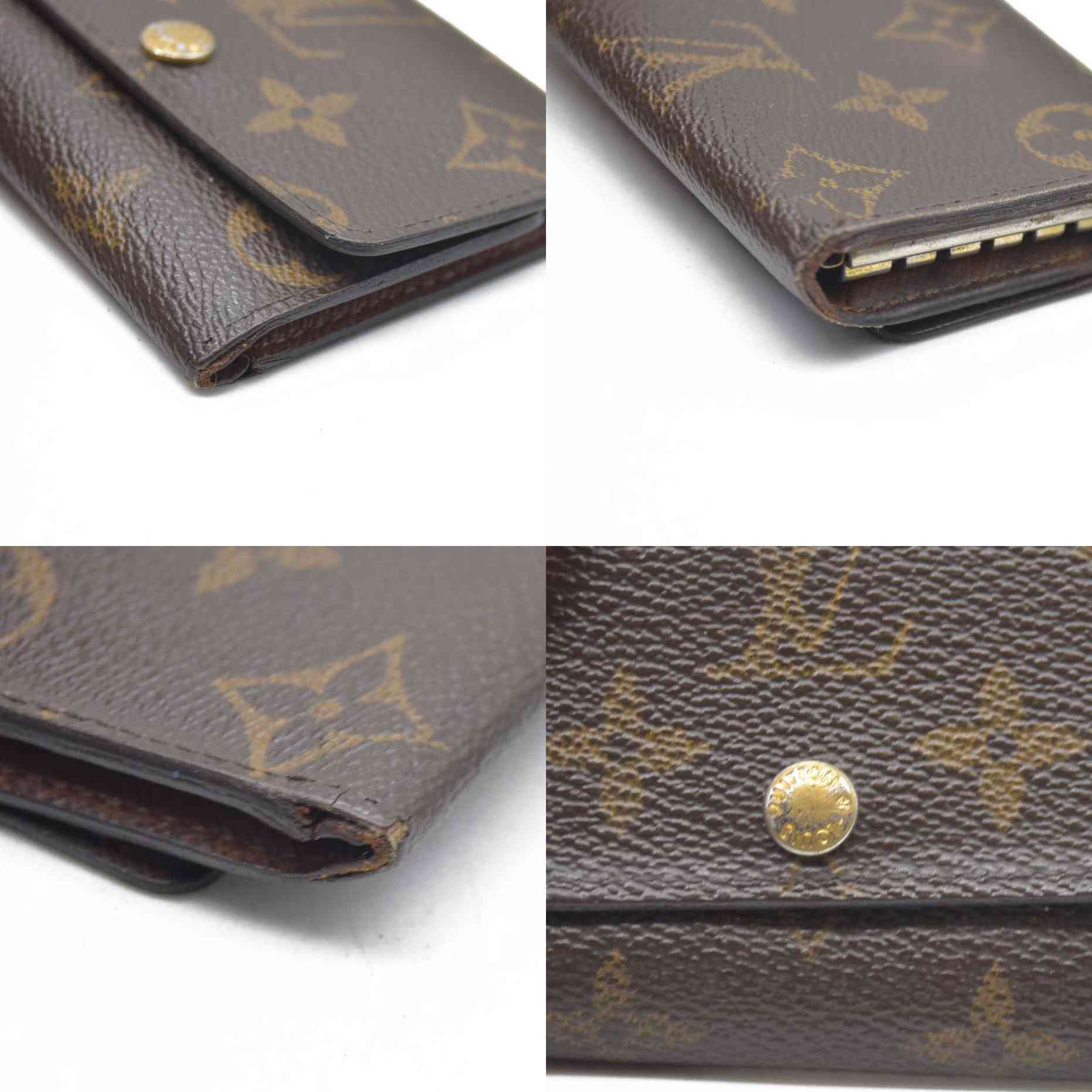 AUCTION $345 Louis Vuitton Monogram Multiles 6 Ring Key Holder