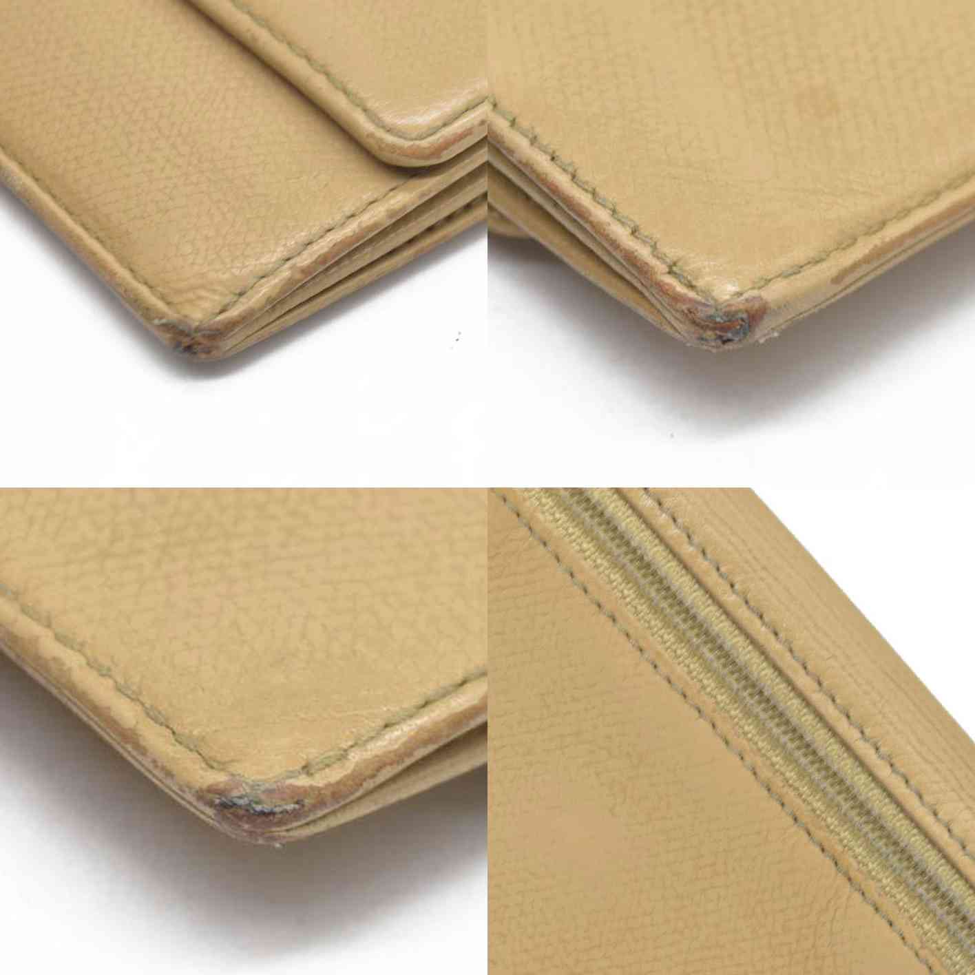 $875 Chanel Coco Button Coin Purse Beige