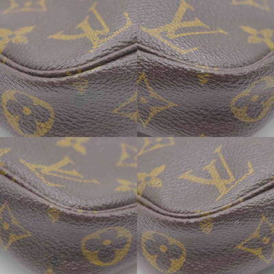 AUCTION $1290 Louis Vuitton Monogram Pochette Accessories AR1011
