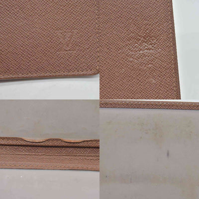 $435 Louis Vuitton Taiga ID Card Holder Wallet  SP0052