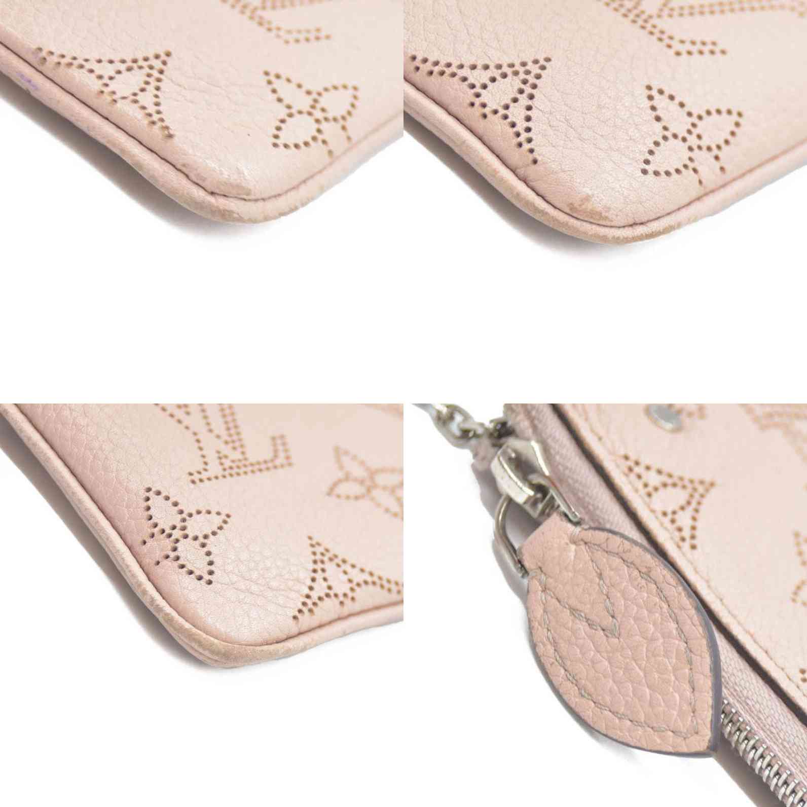 AUCTION Louis Vuitton  Mahina Key Pouch Magnolia